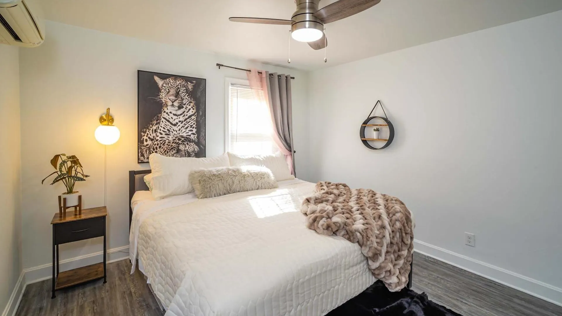 Apartamento 6 Spacious Units Close To Downtown & Expo Center Louisville