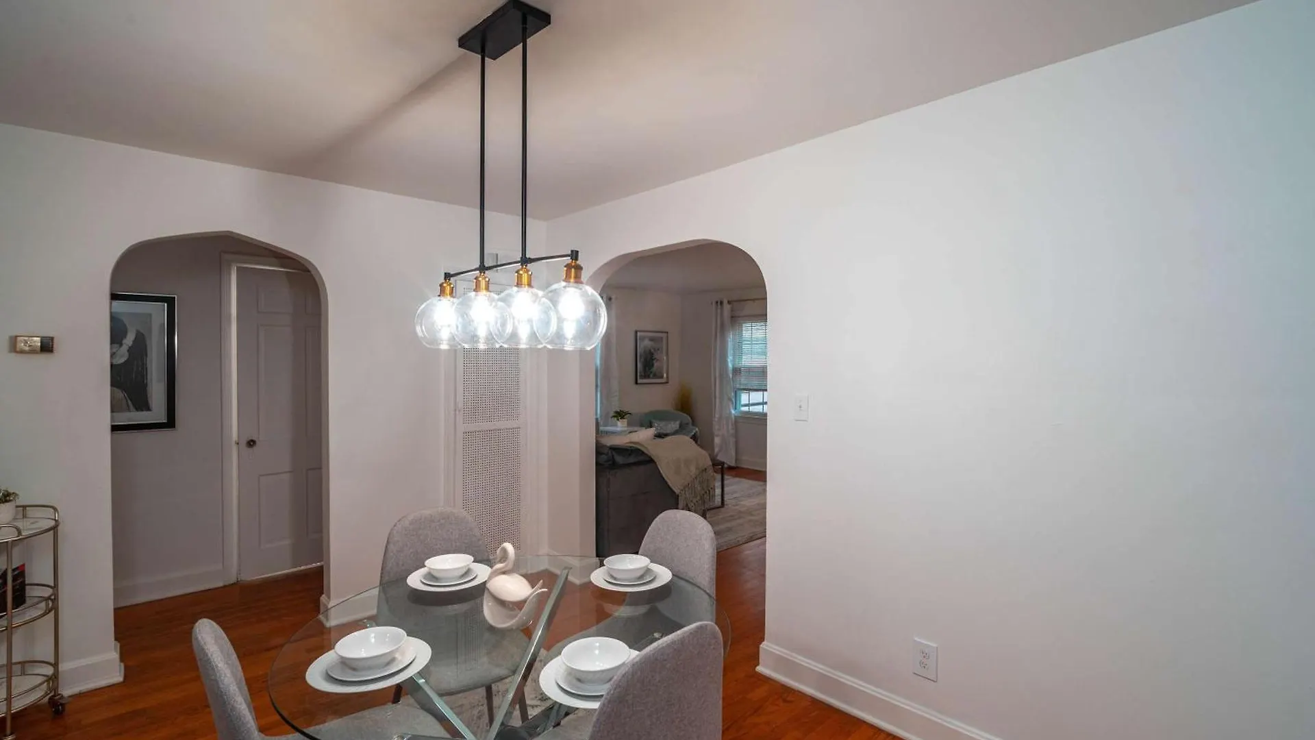 6 Spacious Units Close To Downtown & Expo Center Louisville